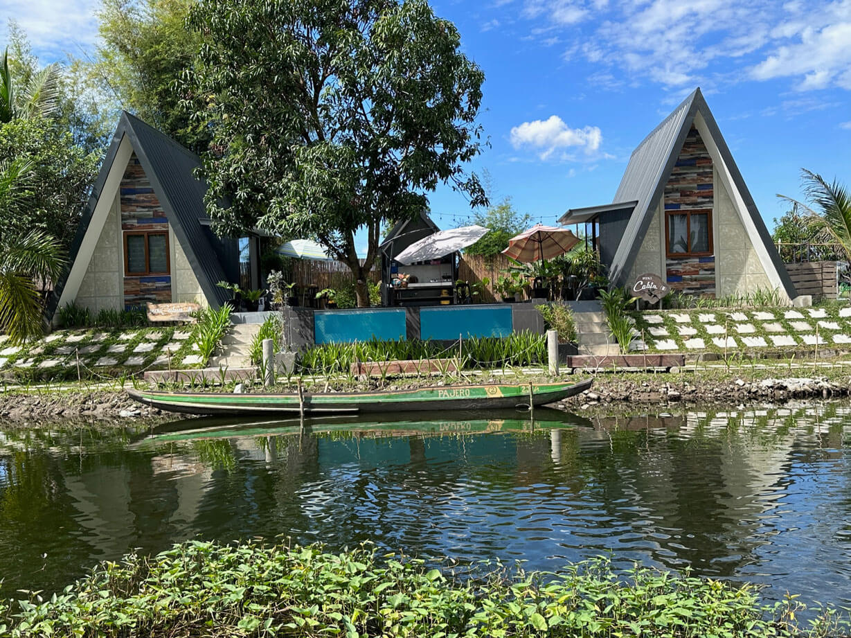Twin Cabins